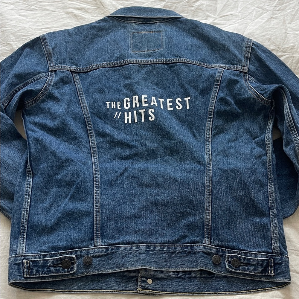 SPECIAL EDITION Levi’s Jacket - Women’s Medium